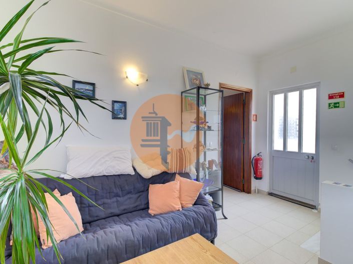 Image No.32-6 Bed House for sale