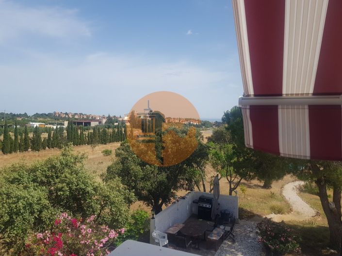 Image No.41-6 Bed House for sale