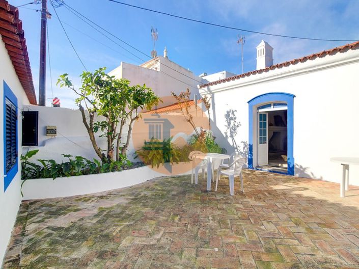 Image No.7-4 Bed House for sale