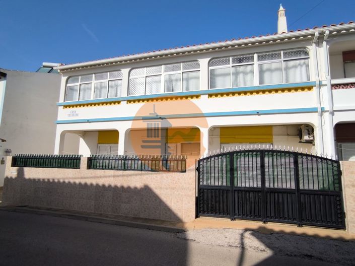 Image No.26-12 Bed Property for sale