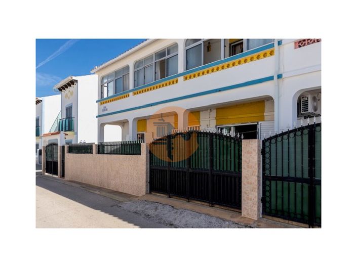 Image No.6-12 Bed Property for sale