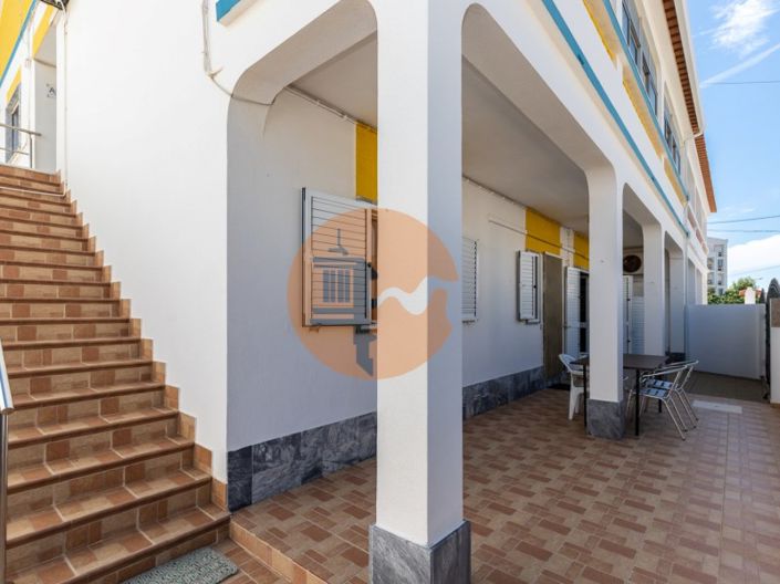 Image No.9-12 Bed House for sale