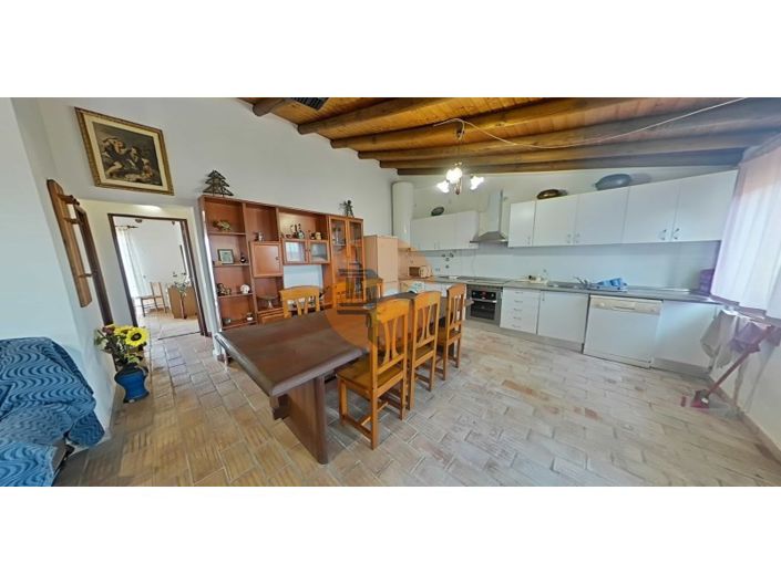 Image No.38-2 Bed House for sale