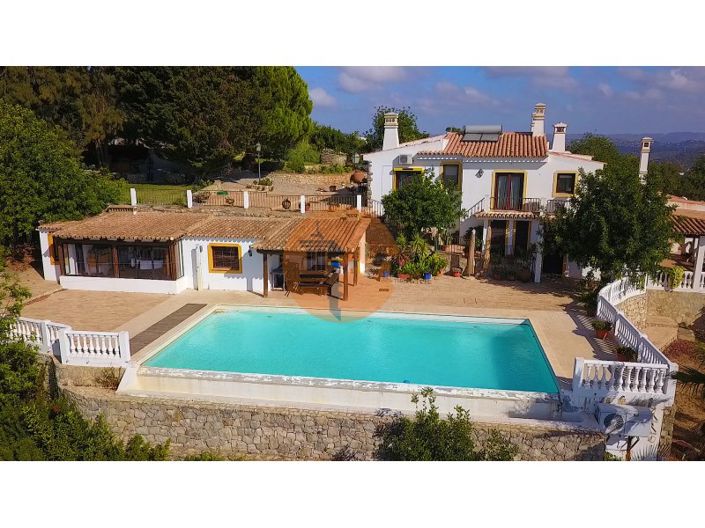 Image No.2-4 Bed House for sale