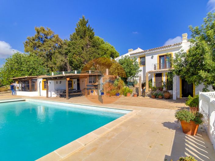 Image No.3-4 Bed House for sale