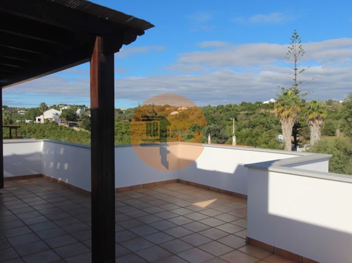 Image No.6-3 Bed House for sale