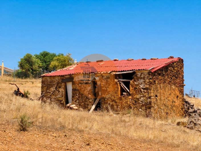 Image No.7-3 Bed Farmhouse for sale