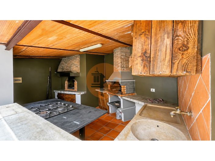Image No.22-5 Bed Farmhouse for sale