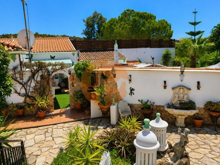 Image No.14-3 Bed House for sale