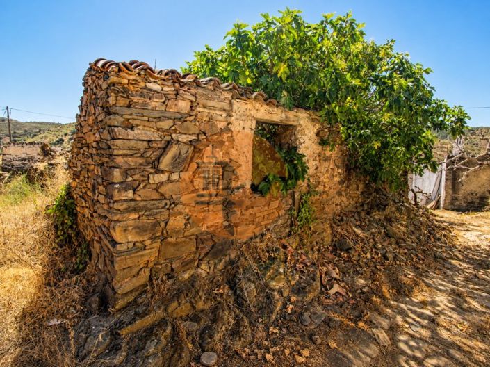 Image No.6-3 Bed Farmhouse for sale