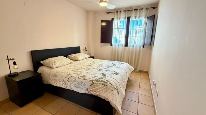 Image No.11-Appartement de 2 chambres à vendre