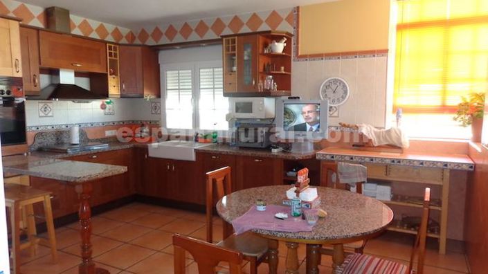 Image No.4-4 Bed Villa for sale