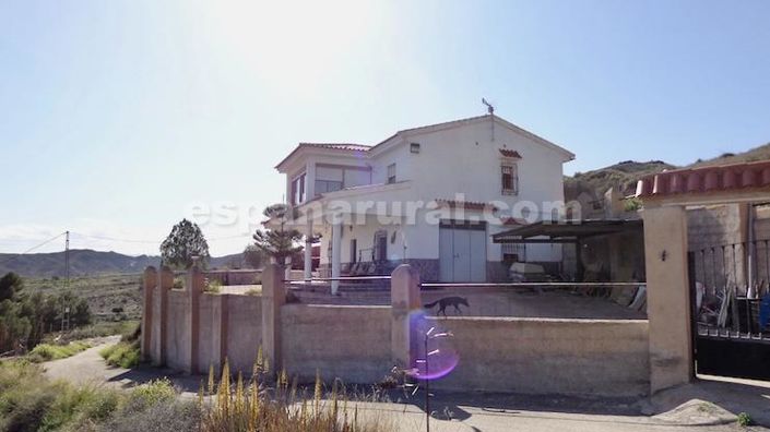 Image No.2-3 Bed Villa for sale