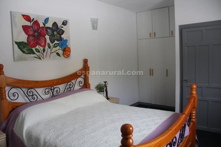 Image No.12-3 Bed Villa for sale