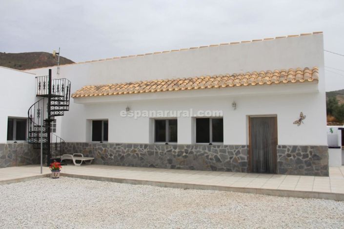 Image No.25-3 Bed Villa for sale