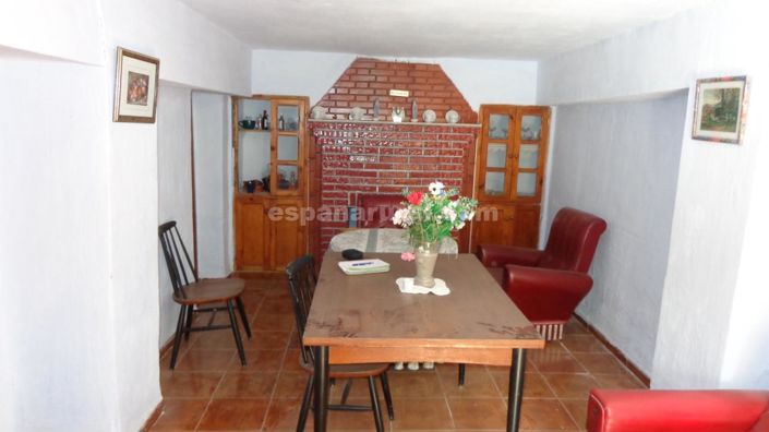 Image No.6-6 Bed Country House for sale