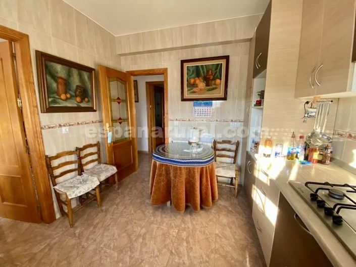 Image No.6-6 Bed Country House for sale