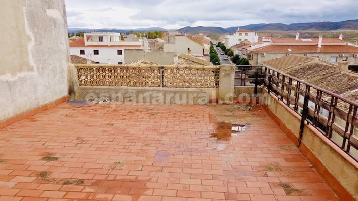 Image No.18-9 Bed Apartment for sale