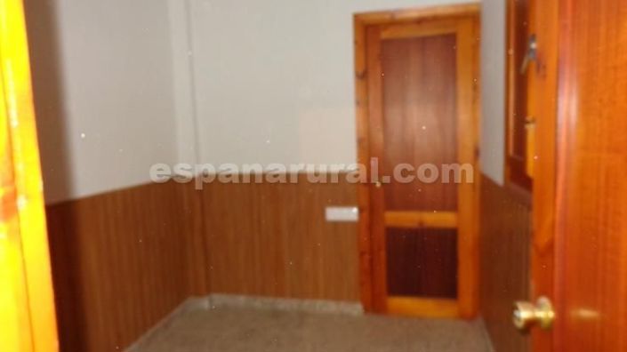 Image No.7-9 Bed Apartment for sale