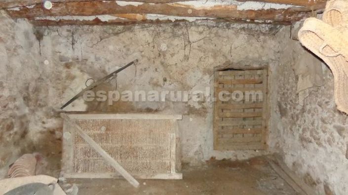 Image No.12-3 Bed Country House for sale