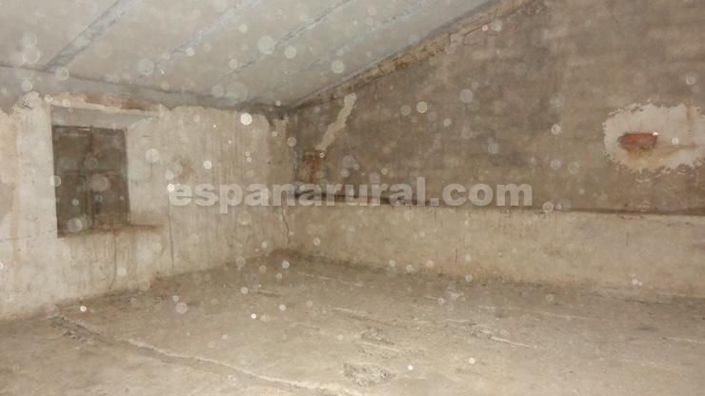 Image No.18-3 Bed Country House for sale