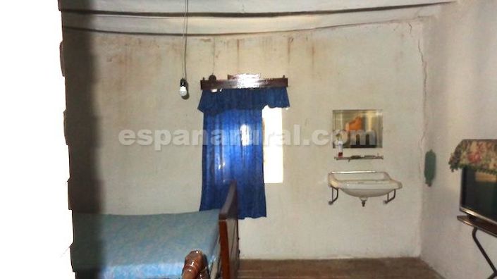 Image No.8-3 Bed Country House for sale