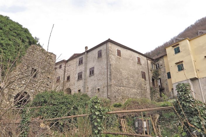 Image No.2-Maison de village de 3 chambres à vendre