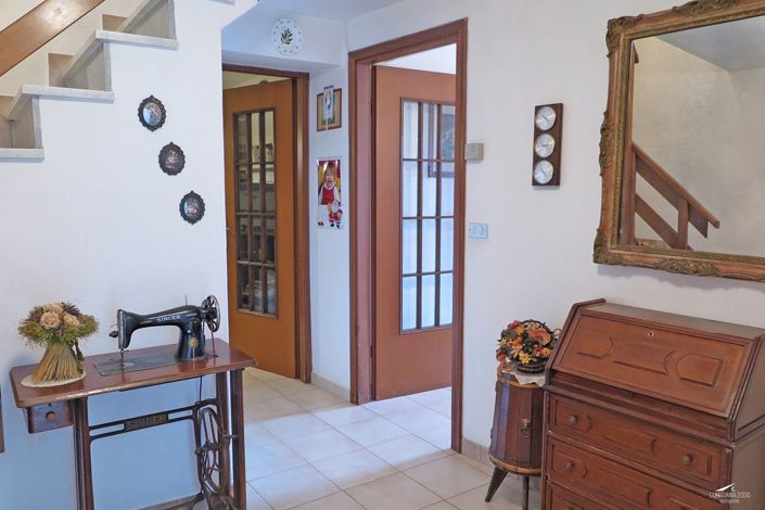 Image No.5-3 Bed Village House for sale