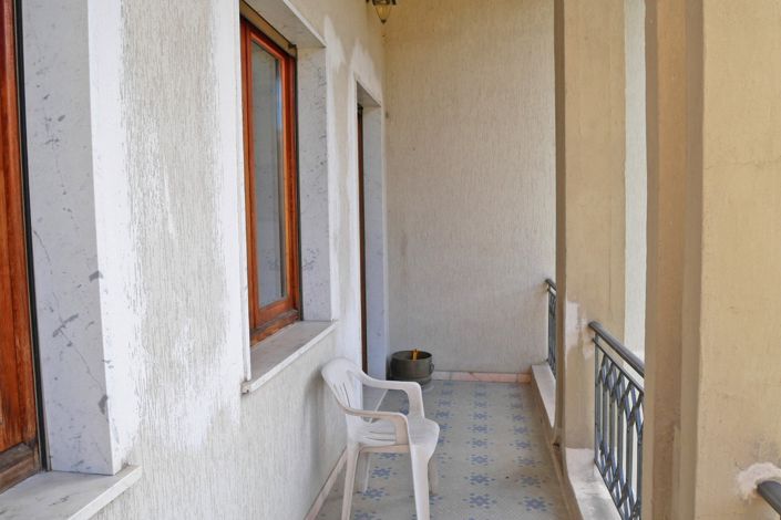 Image No.21-3 Bed Property for sale