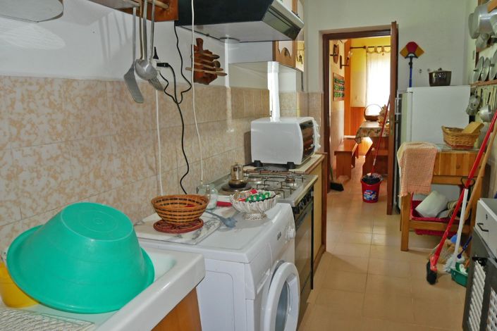 Image No.28-3 Bed Property for sale