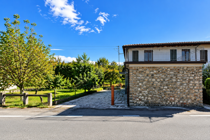 Image No.2-4 Bed Property for sale