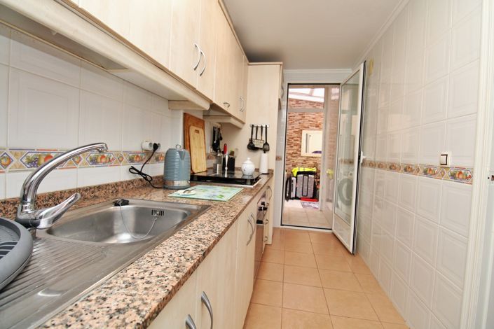 Image No.10-3 Bed Townhouse for sale