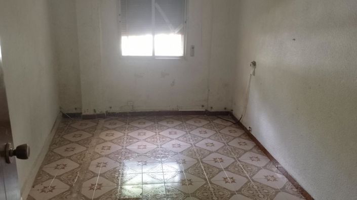 Image No.5-3 Bed Flat for sale