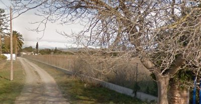 1 - Castellon, Plot