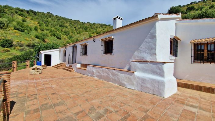 Image No.2-Maison de campagne de 3 chambres à vendre à Malaga