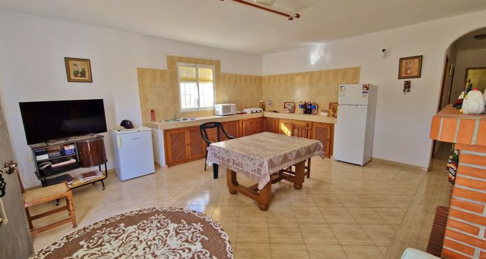 Image No.6-2 Bed Country House for sale