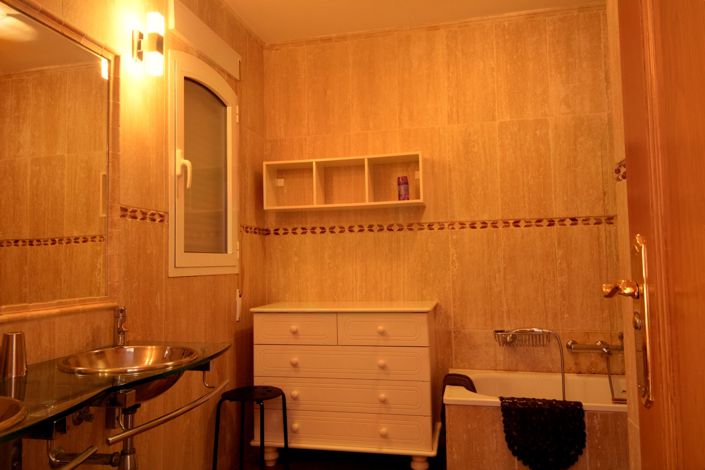 Image No.13-3 Bed Townhouse for sale