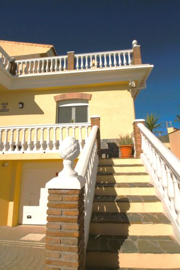 Image No.3-3 Bed Townhouse for sale