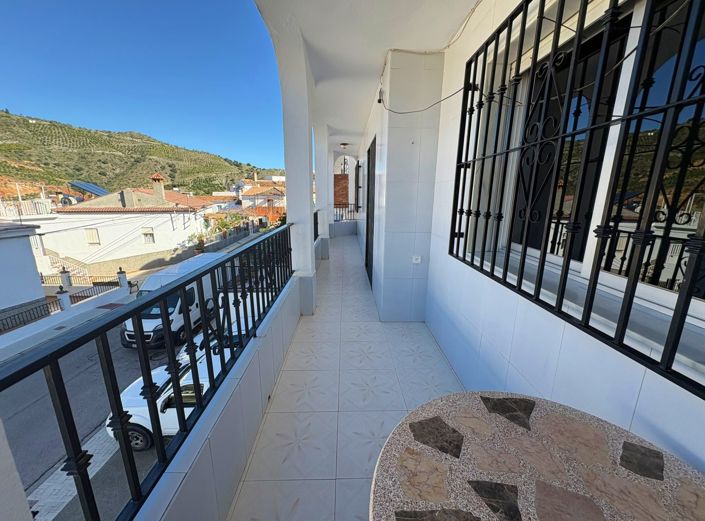 Image No.3-4 Bed Apartment for sale