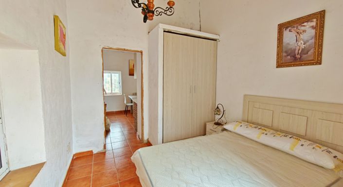 Image No.14-4 Bed Apartment for sale