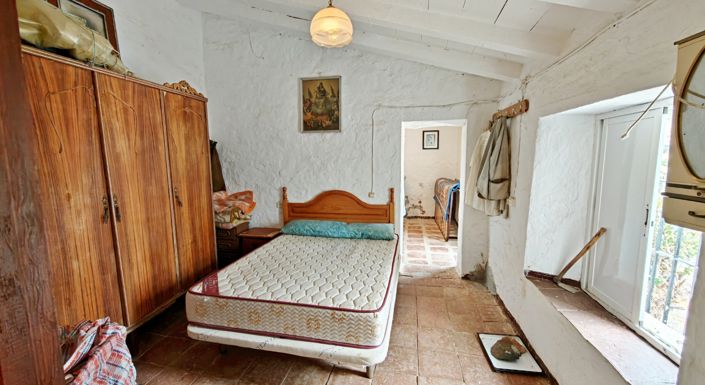 Image No.22-4 Bed Apartment for sale