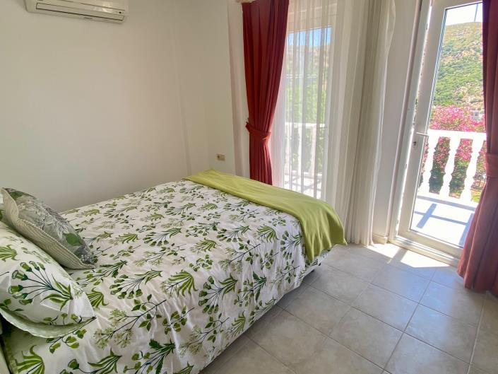 Image No.19-3 Bed Villa / Detached for sale