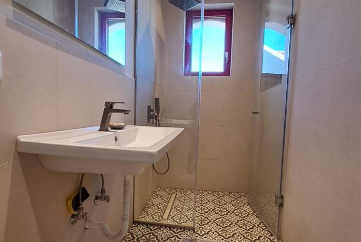 Image No.41-2 Bed House for sale