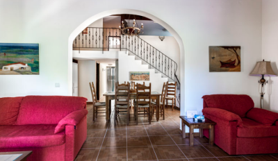 1 - Douliana, Apartment