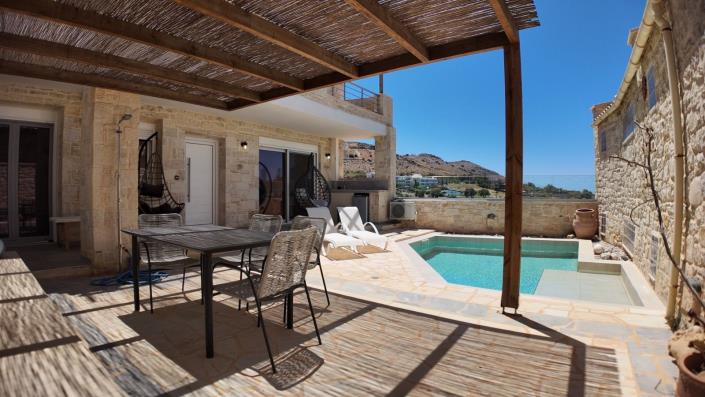 Image No.2-4 Bed House for sale