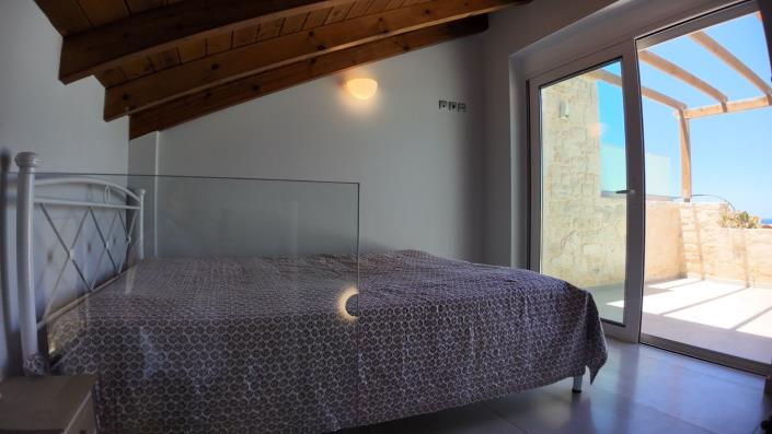 Image No.10-4 Bed House for sale