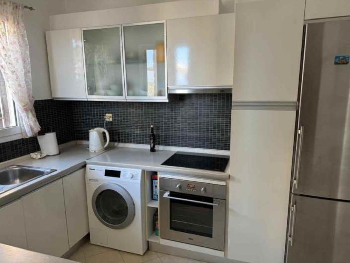 Image No.3-3 Bed Maisonette for sale