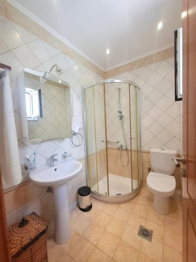 Image No.17-2 Bed House for sale