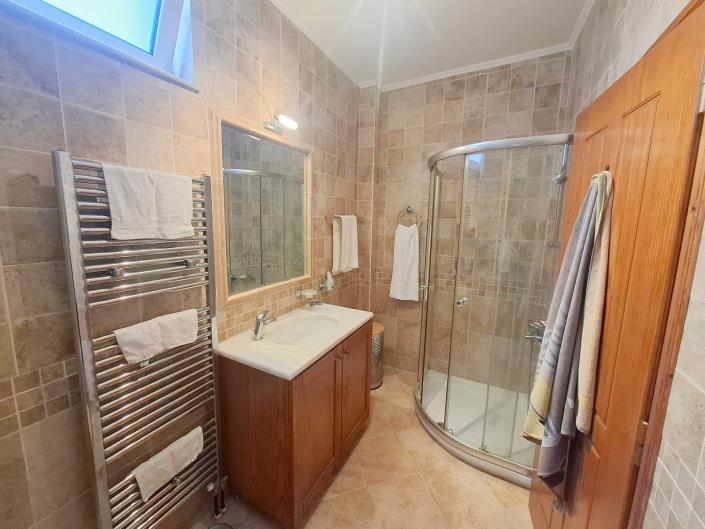 Image No.24-2 Bed House for sale