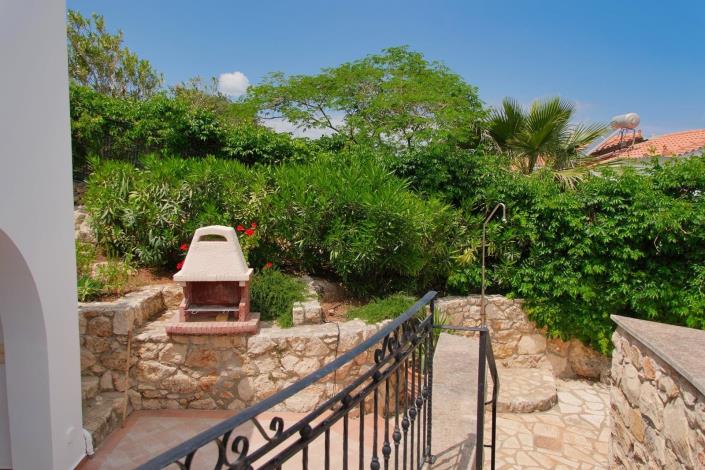 Image No.30-2 Bed House for sale
